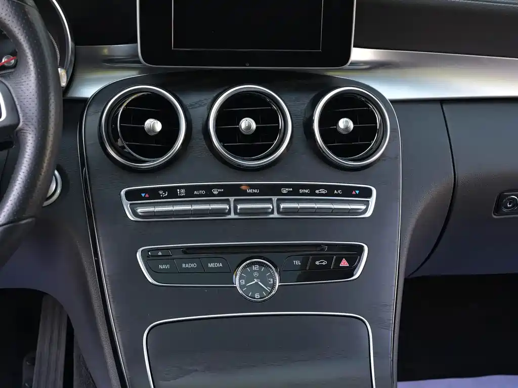Mercedes-Benz C-Class 2018 — фото 10