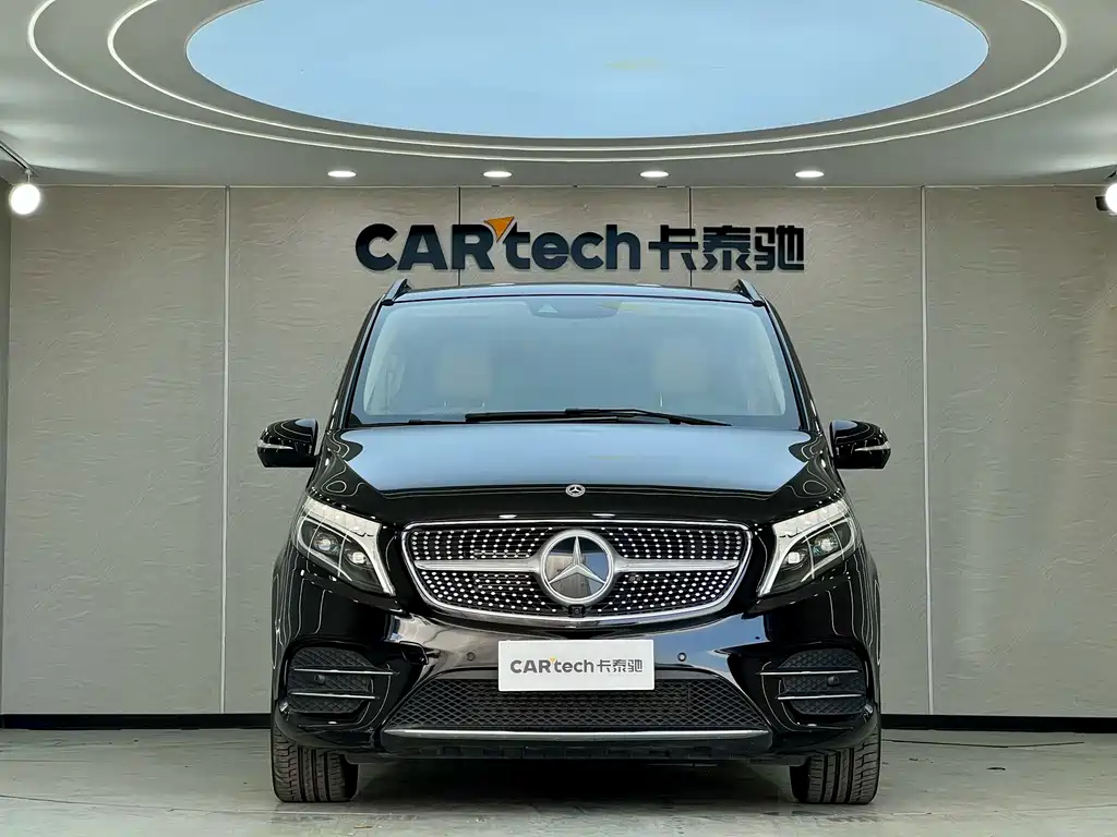 Mercedes-Benz V-Class 2023 — фото 2