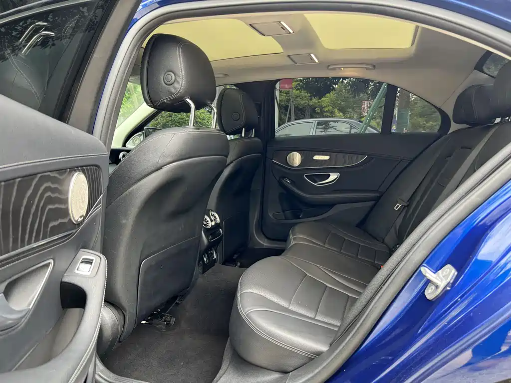 Mercedes-Benz C-Class 2020 — фото 6
