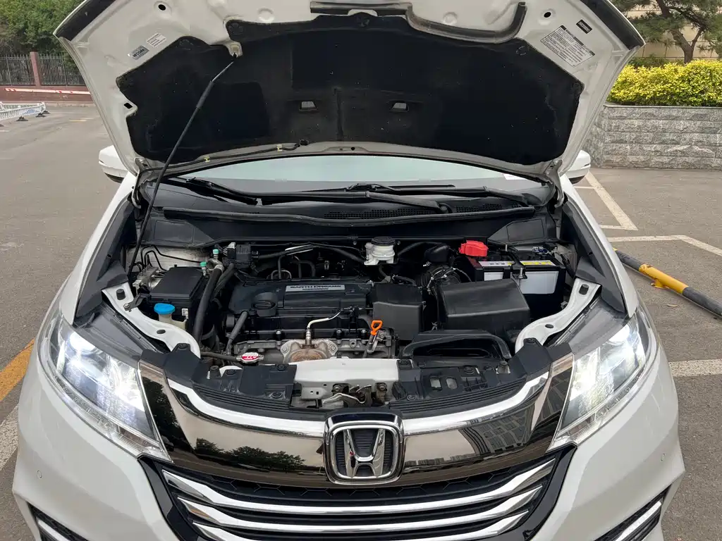 Honda Odyssey 2019 — фото 15