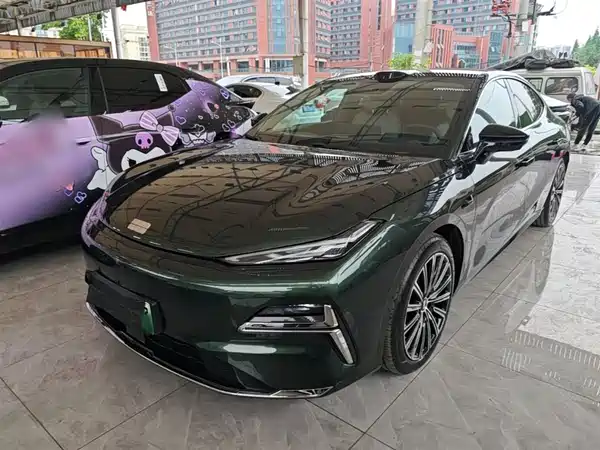 Geely Galaxy Starshine 8 2025