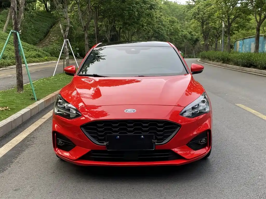 Ford Focus 2020 — фото 14