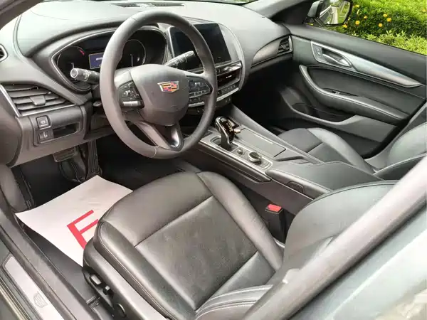 Cadillac CT5 2023