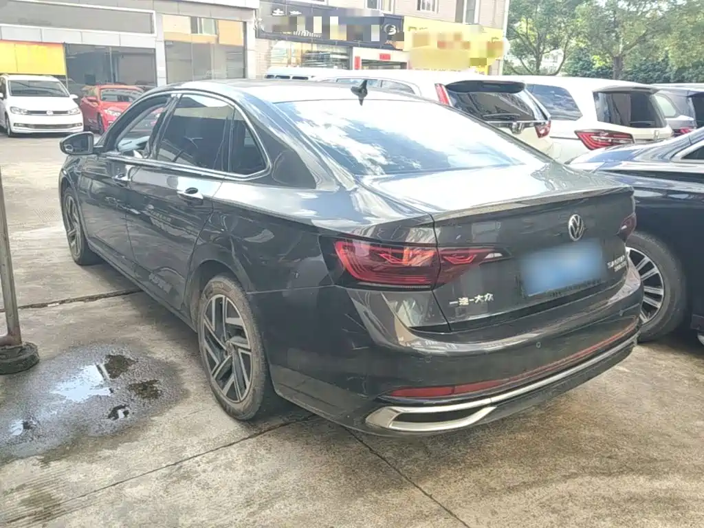 Volkswagen Sagitar 2023