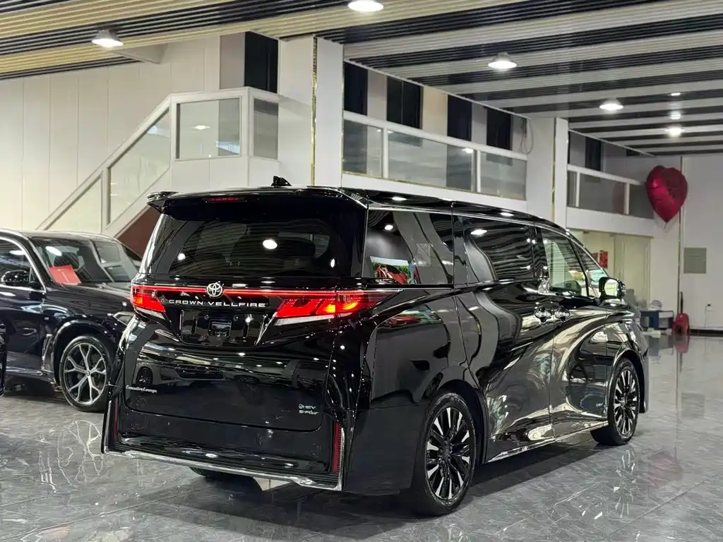 Toyota Wilfa 2024 — фото 12