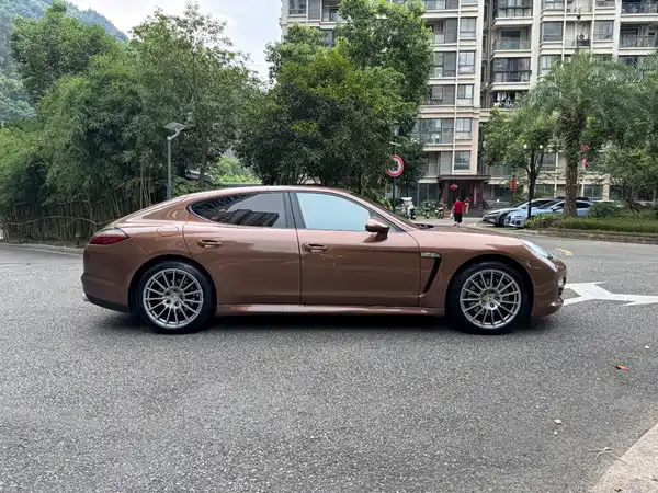 Porsche Panamera 2012
