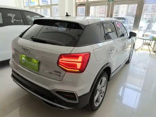 Audi Q2L 2022