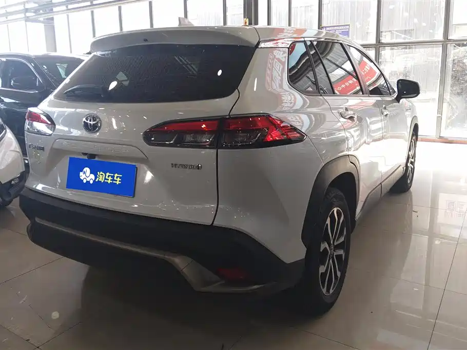 Toyota Frontlander 2024