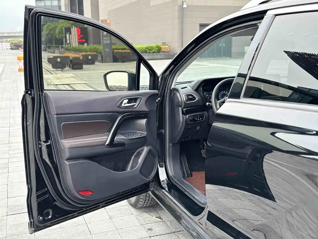 GAC Motor Trumpchi GS4 2019 — фото 10