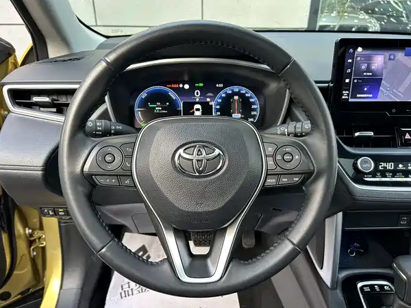 Toyota Frontlander 2023