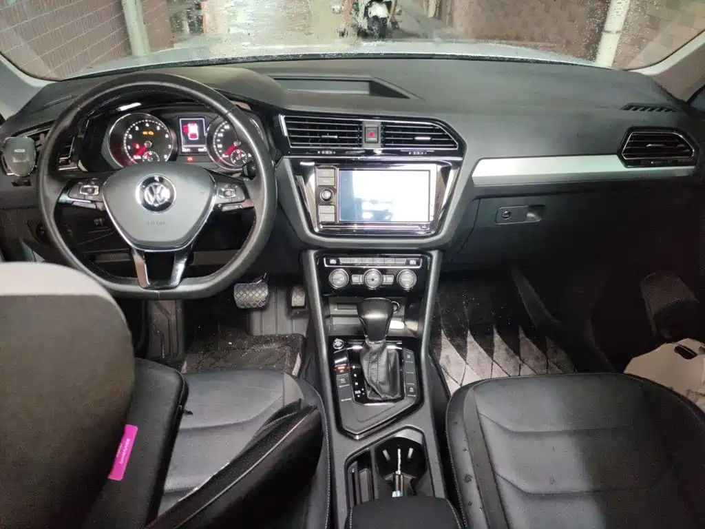 Volkswagen Tiguan L 2019 — фото 10