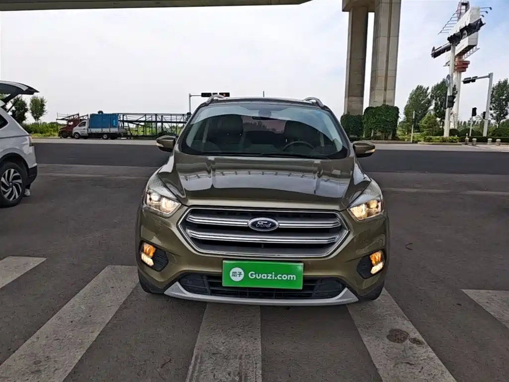 Ford Kuga 2018 — фото 3
