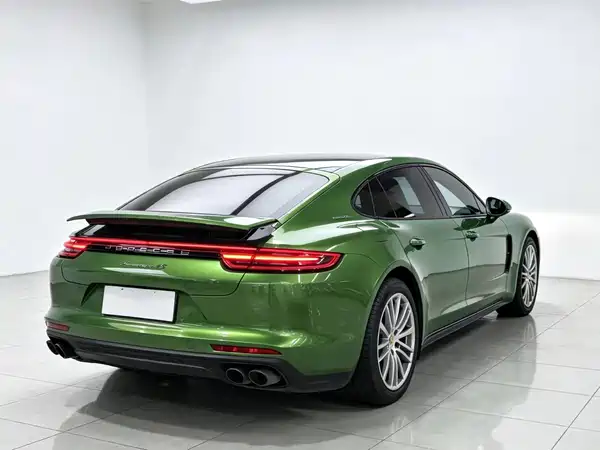 Porsche Panamera 2019
