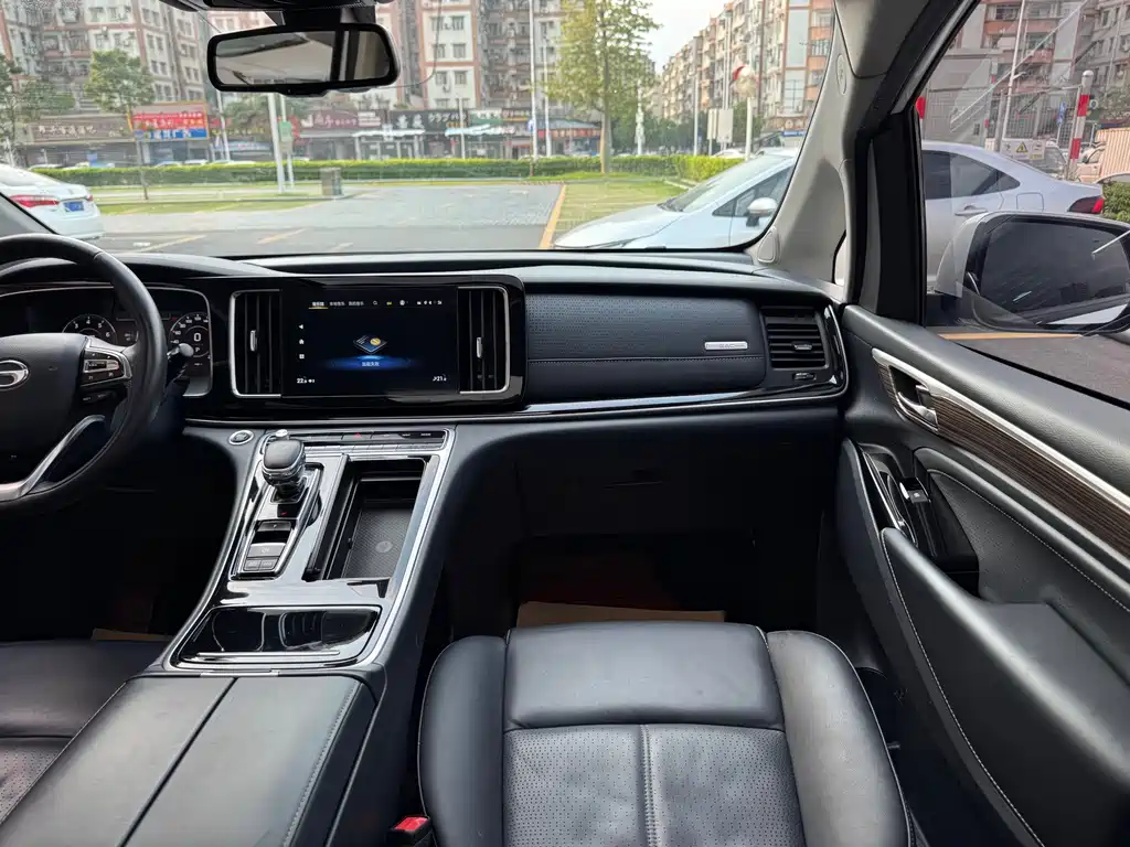 GAC Trumpchi M8 2022 — фото 19