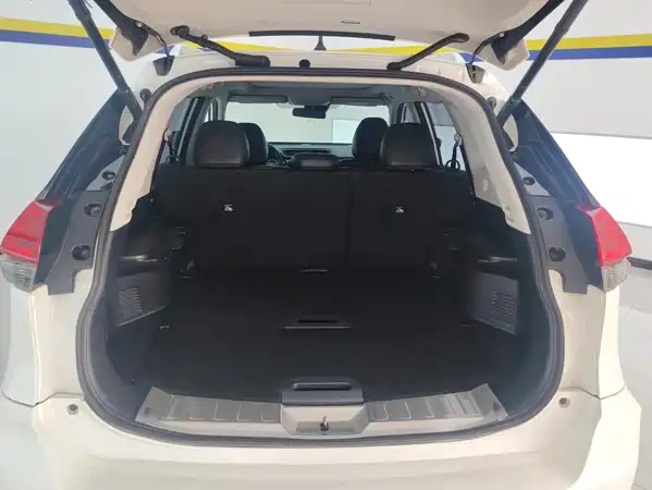 Nissan X-Trail 2018