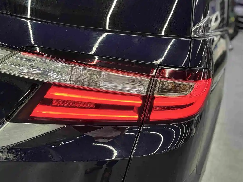 Honda Odyssey 2017 — фото 20