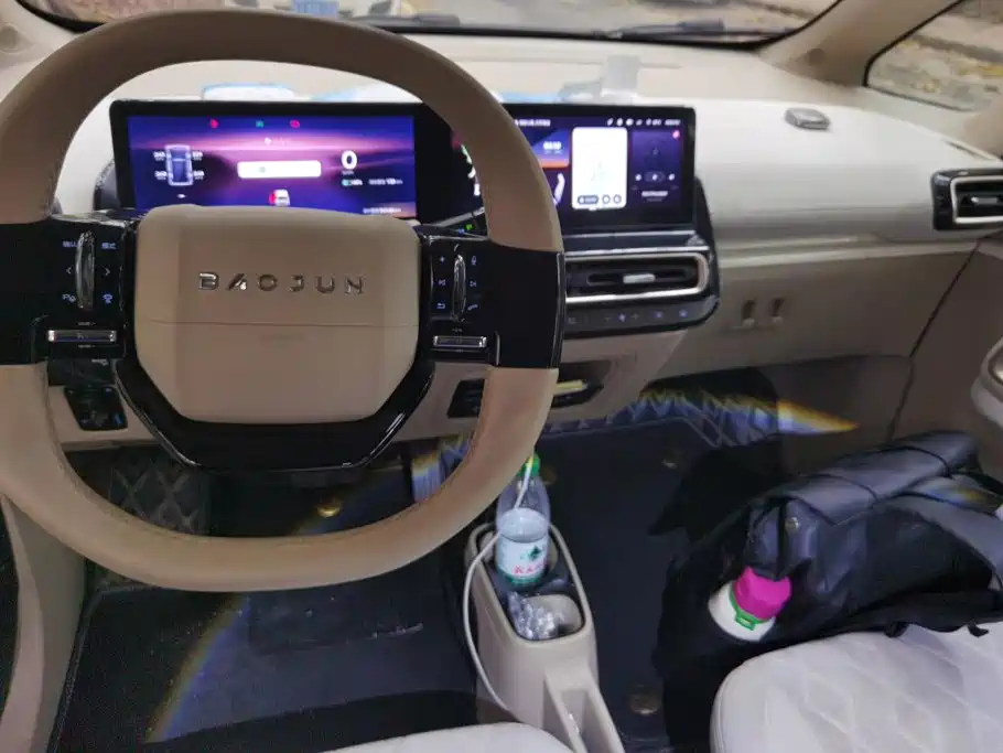Baojun Kiwi EV 2022 — фото 12