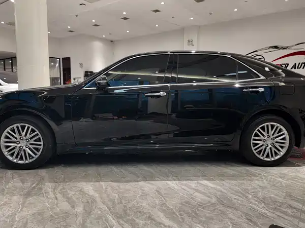 Toyota Crown 2017