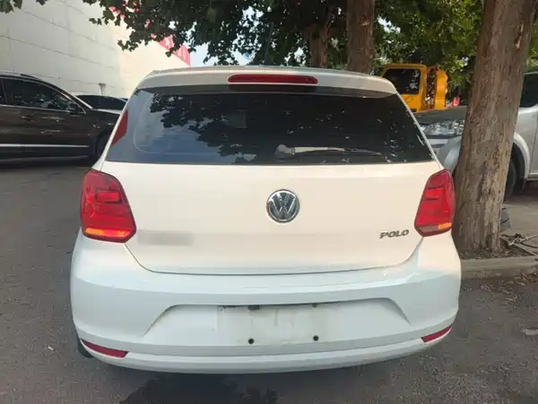 Volkswagen Polo 2015