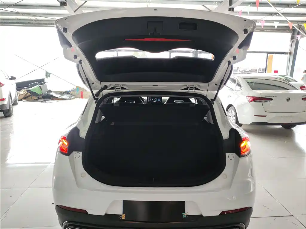 Geely Emgrand S 2021 — фото 19