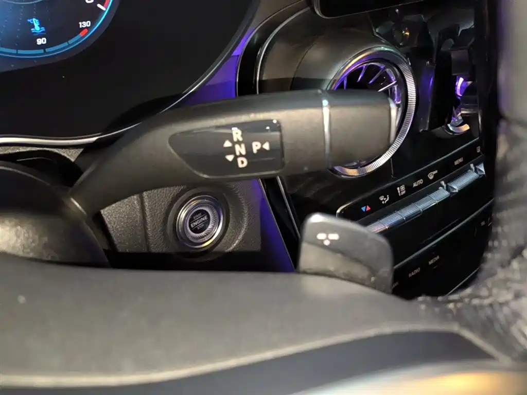 Mercedes-Benz C-Class 2021 — фото 10