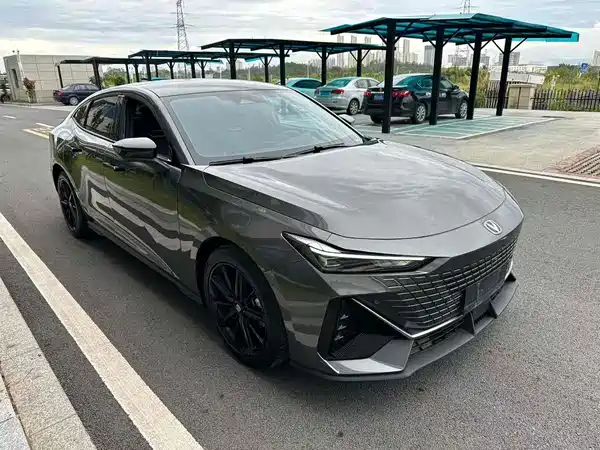 Changan UNI-V 2022