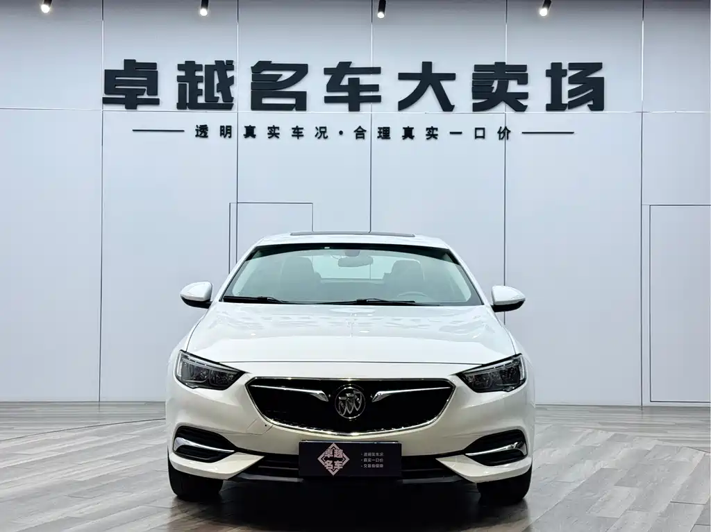 Buick Regal 2018 — фото 21