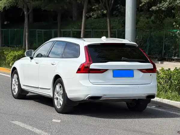 Volvo V90 2019