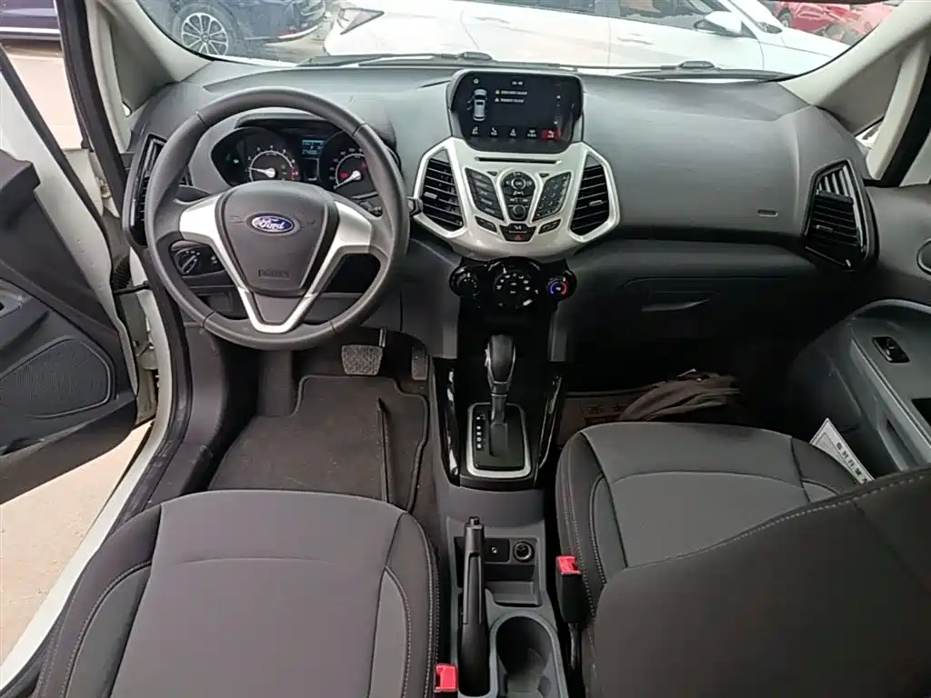Ford Ecosport 2017 — фото 10