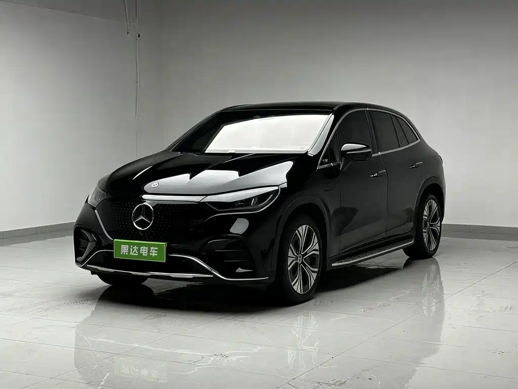 Mercedes-Benz EQE SUV 2025 — фото 1