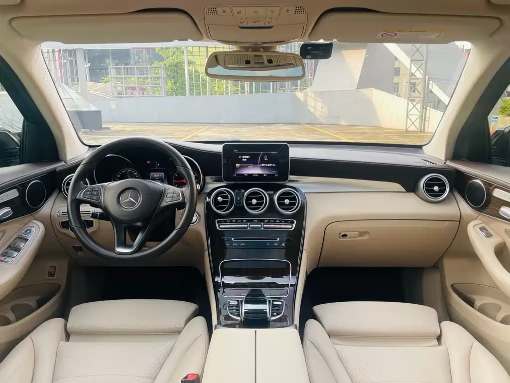 Mercedes-Benz GLC 2018