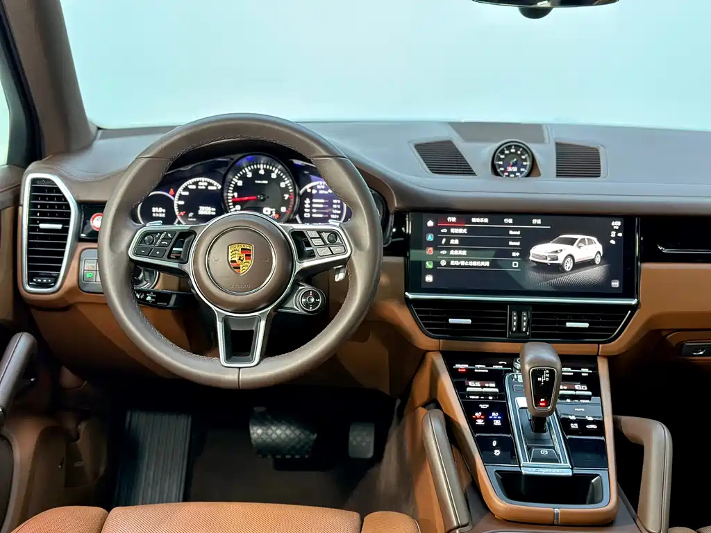 Porsche Cayenne 2022 — фото 13