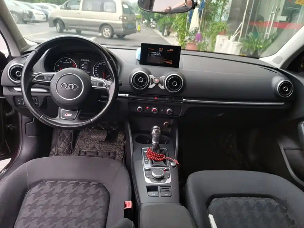 Audi A3 2015 — фото 10