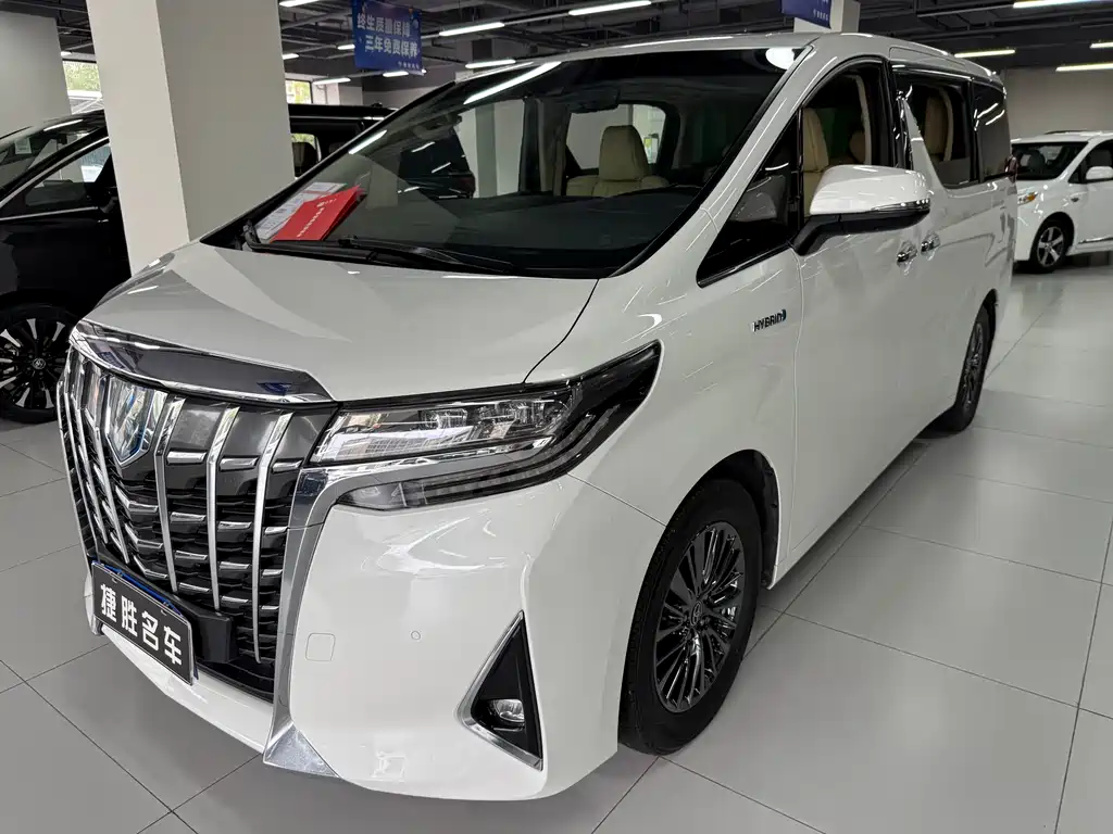 Toyota Alphard 2020 — фото 1
