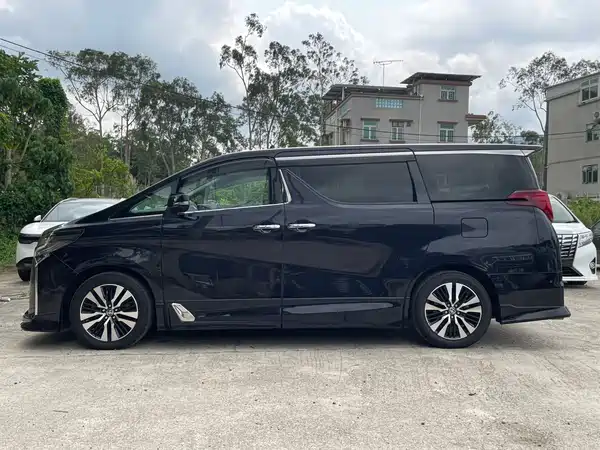 Toyota Alphard 2018