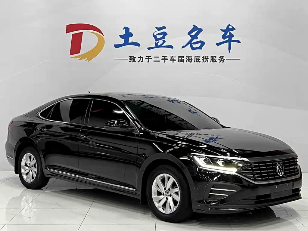 Volkswagen Passat 2023