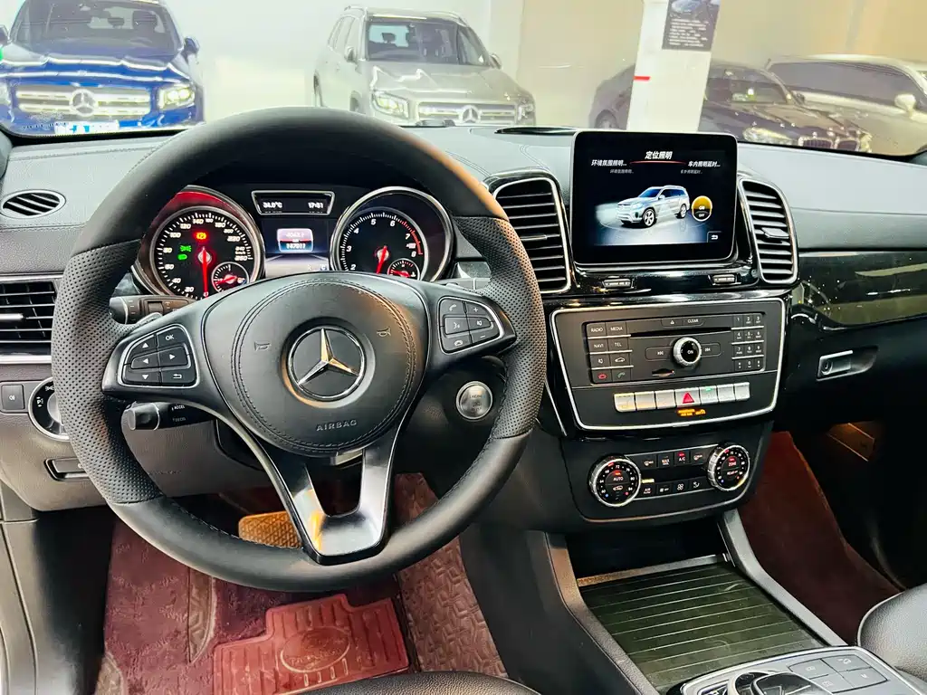 Mercedes-Benz GLS 2019 — фото 9