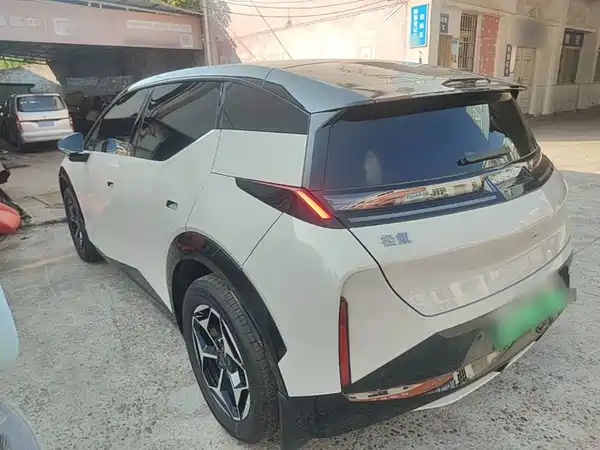 Zeekr X 2024