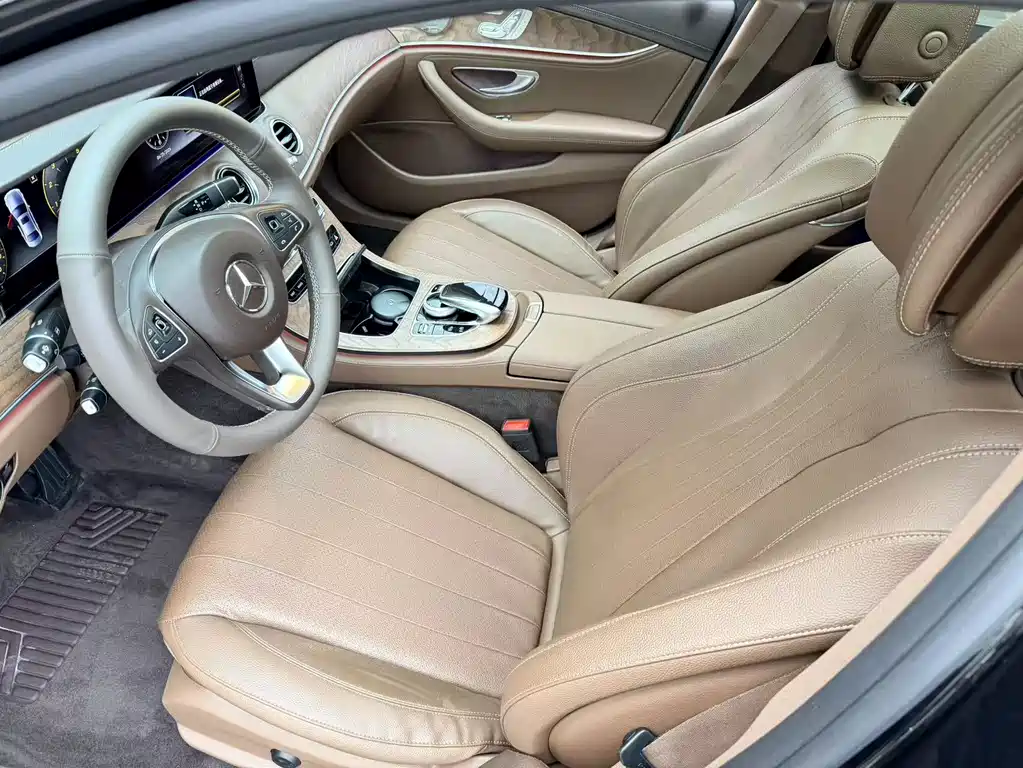 Mercedes-Benz E-Class 2018 — фото 11