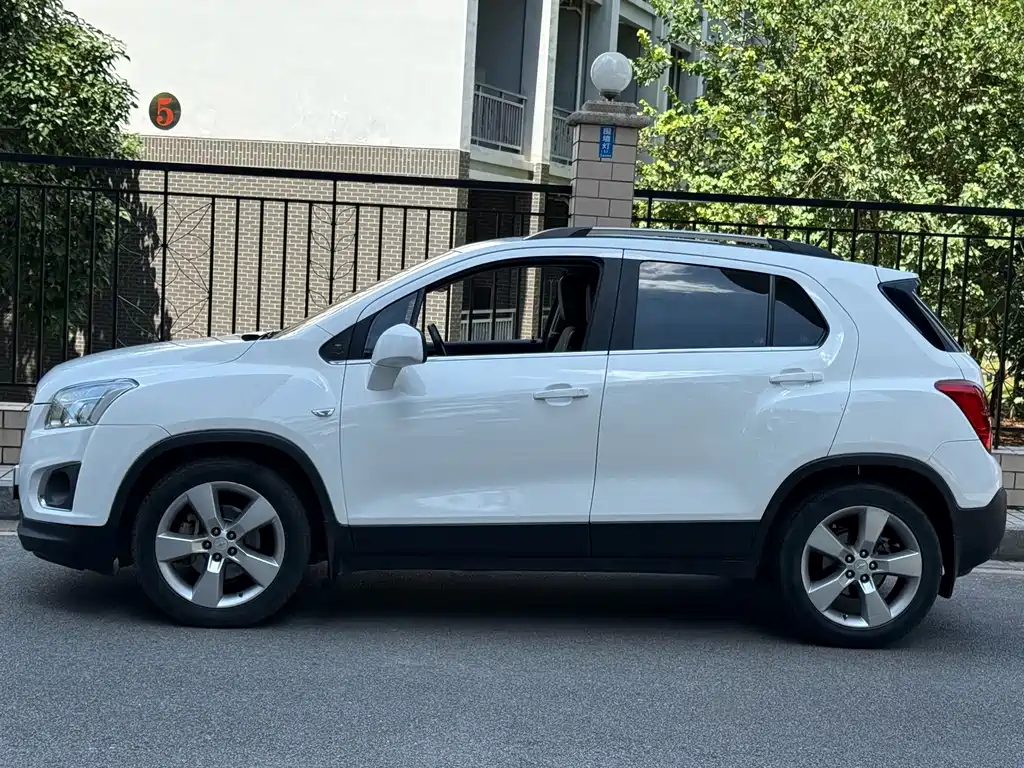 Chevrolet Trax 2014 — фото 4