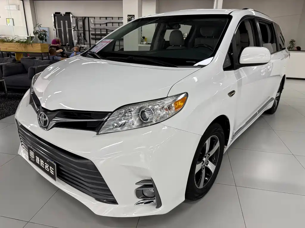 Toyota Sienna 2018