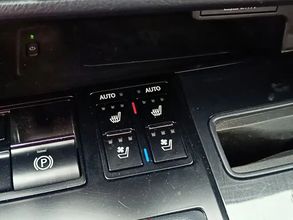 Lexus RX 2021 — фото 12