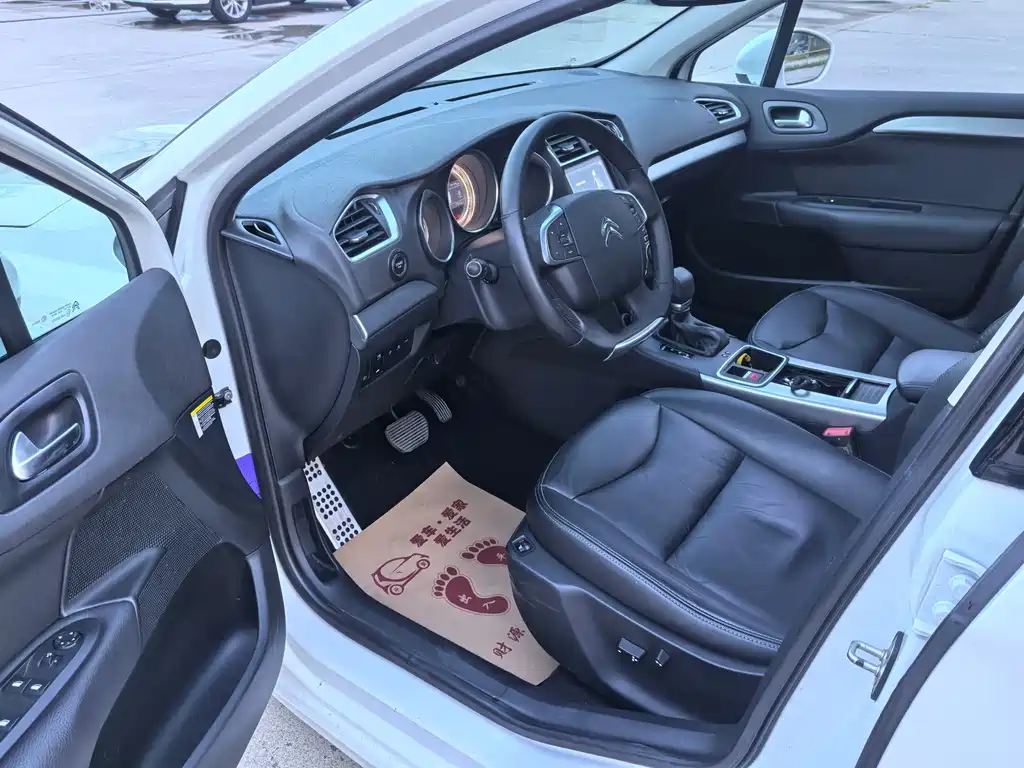 Citroën C4L 2017 — фото 10