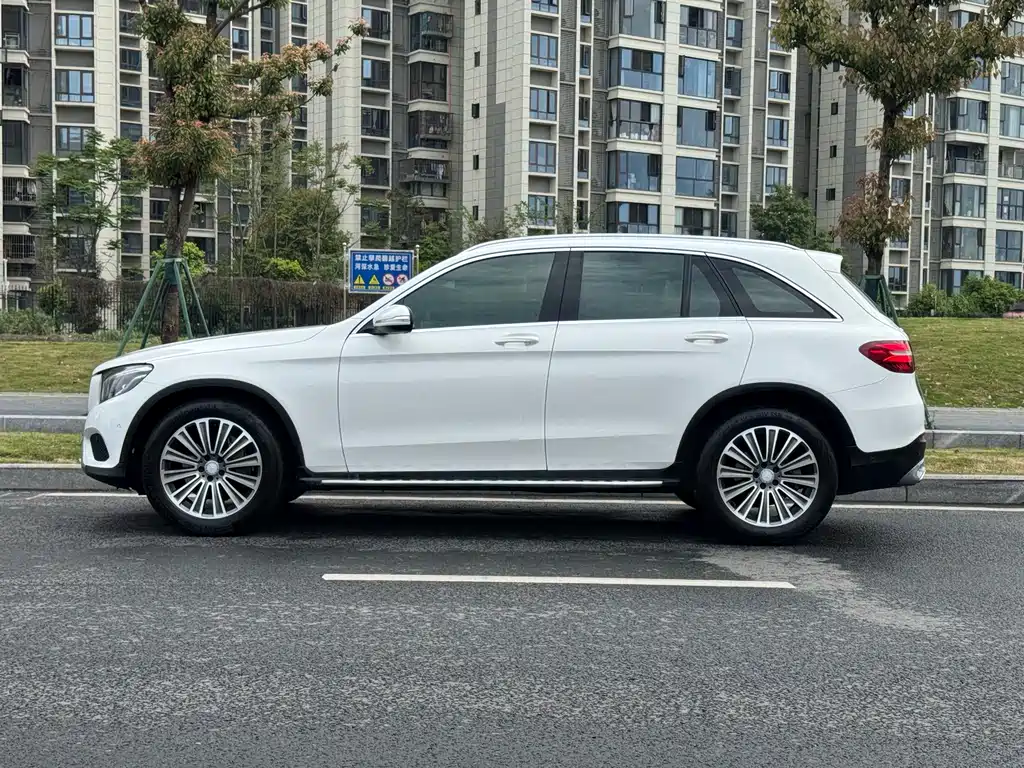 Mercedes-Benz GLC 2016 — фото 14
