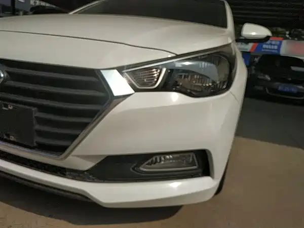 Hyundai Verna 2016