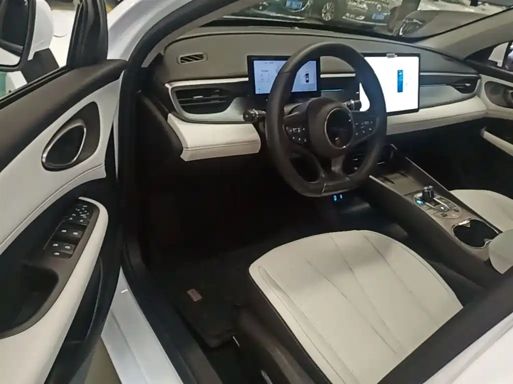 BYD Seal 05 DM-i 2025 — фото 16