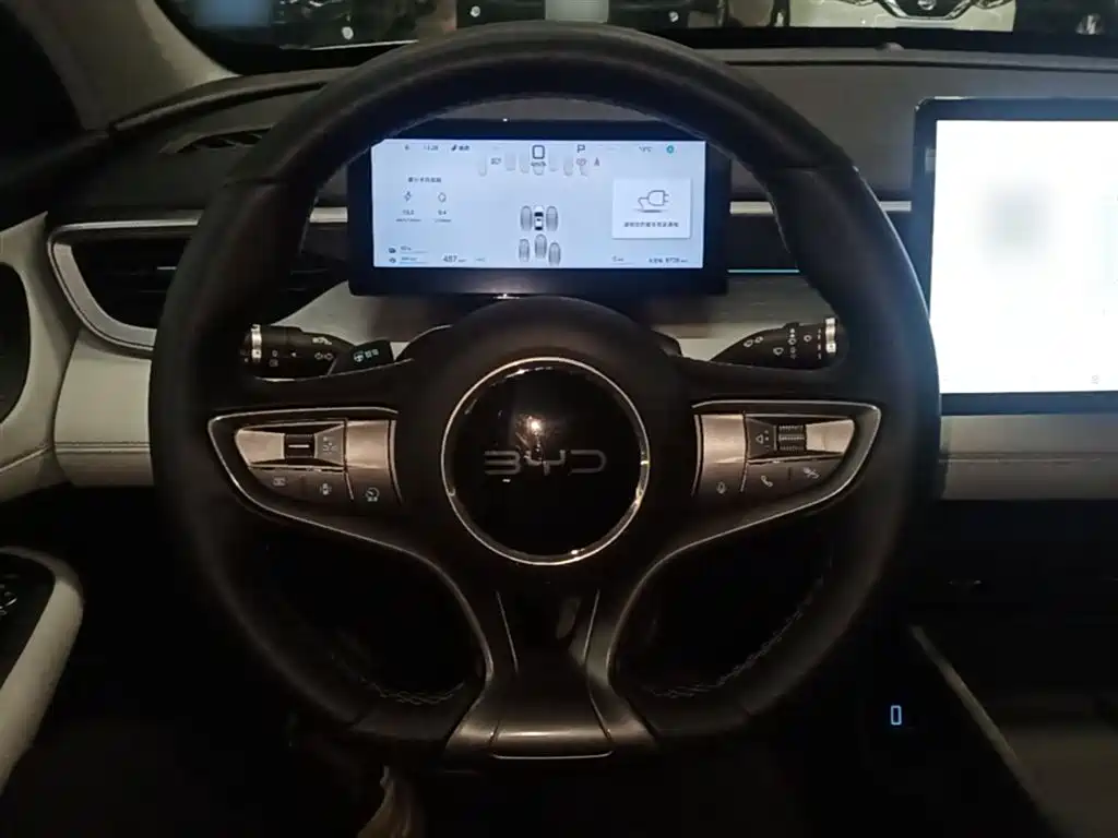 BYD Seal 05 DM-i 2025 — фото 11