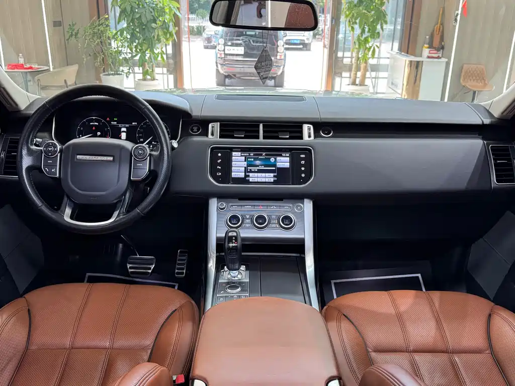 Land Rover Sport 2017 — фото 19