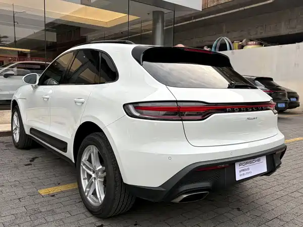 Porsche Macan 2023