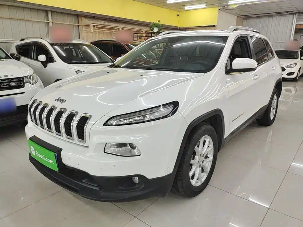 Jeep Cherokee 2016 — фото 1
